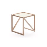 Table d'appoint FIRST - Bois clair - Design : Almost 4