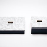 Boîte carrée ELLA - laquée brune et noire 10