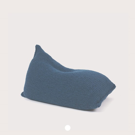 Pouf poire en laine tricotée - bleu - Bleu - Design : SanFates