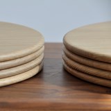 Round serving boards - oak - Light Wood - Design : Beuzeval Furniture 3