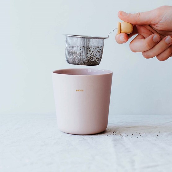 Tea cup "AMOUR" - powder pink - Pink - Design : Sophie Masson