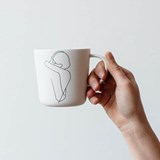 Mug "ENLACE" - embracing couple - White - Design : Sophie Masson 4