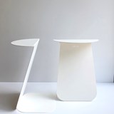 Round symmetrical YOUMY table - matte white 3
