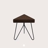 Tabouret/Table TRÊS -  liège foncé et piètement noir - Liège - Design : Galula Studio 7