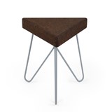 Tabouret/Table TRÊS -  liège foncé et piètement gris  - Liège - Design : Galula Studio 4