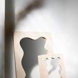 Miroir asymétrique SPLASH - Grand - Bois clair - Design : Little Anana 4