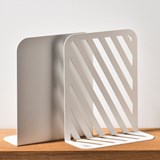 Serre-livres SOLID 01 - Blanc - Blanc - Design : weld & co 2