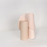 Vase CARNATION - Ecru / bleu - Cuir - Design : STUDiOFOAM 3