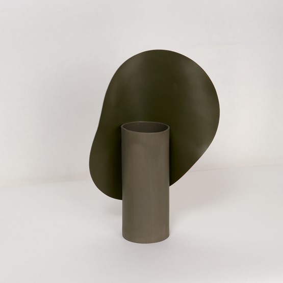 Vase Carnation - Olive - Leather - Design : STUDiOFOAM