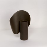 Vase Carnation - Brown - Leather - Design : STUDiOFOAM 3