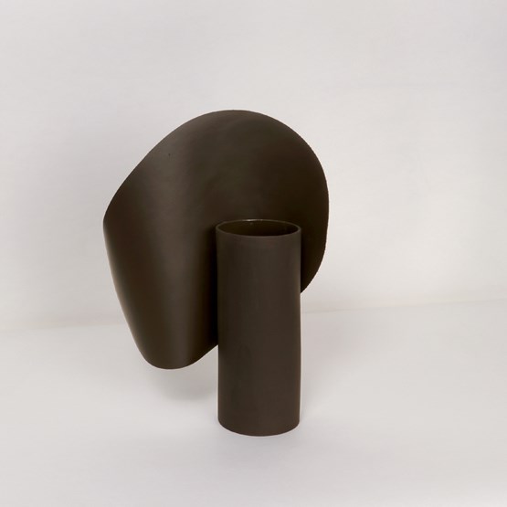 Vase CARNATION - Marron - Cuir - Design : STUDiOFOAM