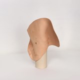 Vase CARNATION - Ecru - Cuir - Design : STUDiOFOAM 4