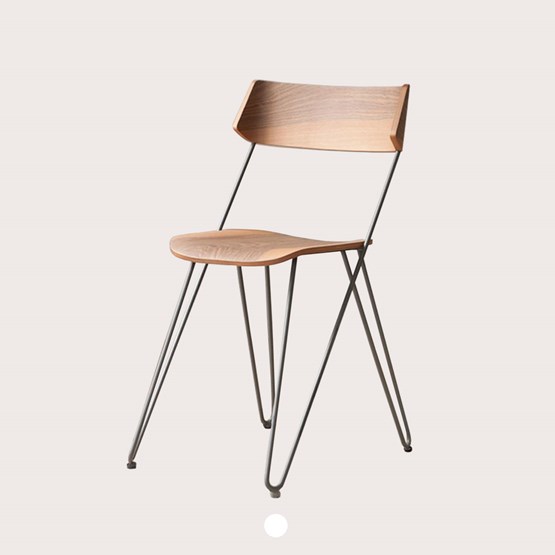 IBSEN MASTER Chair - steel and walnut Grey - Design : Greyge