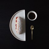 Assiette DEMI LUNE - Porcelaine blanche - Blanc - Design : Antoine Pillot 4