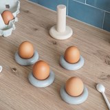 Egg cup BOUEE- concrete and wood  - Concrete - Design : Gone's 5