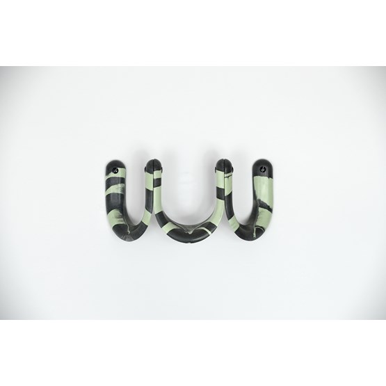 Ü hook - Double model - Argile green / Black - Design : Studio Matériel