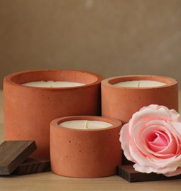 Bougie parfumée en béton - Terracotta - Bois de rose