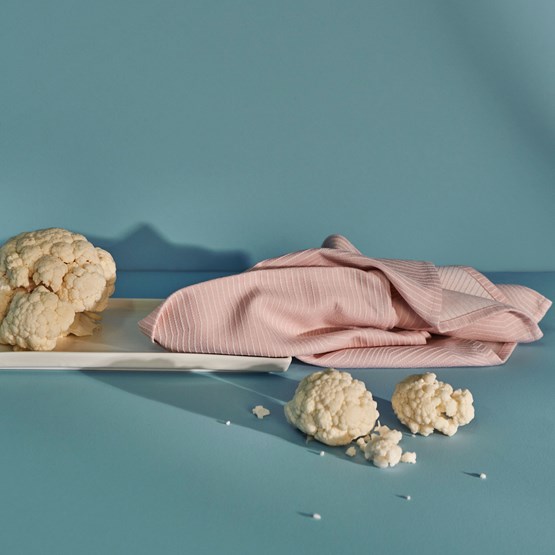 BLENDER nuée tea towel - STRUCTURE capsule collection - Pink - Design : KVP - Textile Design
