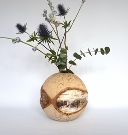 Sculpture-vase SLOW WORLD - birch wood