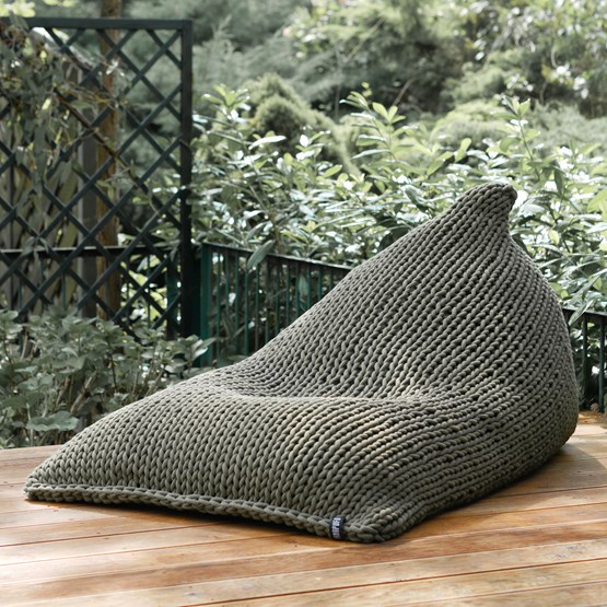 Triangle chunky knit bean bag pouf - Olive - Design : Panapufa
