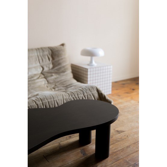 Table haricot - Teintée noire - Design : Little Anana