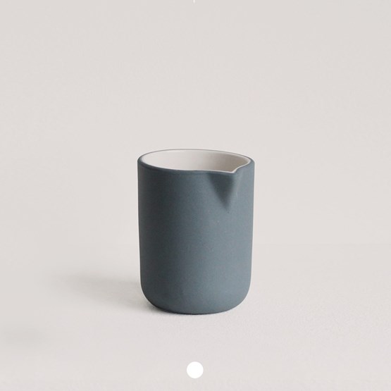 Pichet à lait | sarcelle - Bleu - Design : Archive Studio