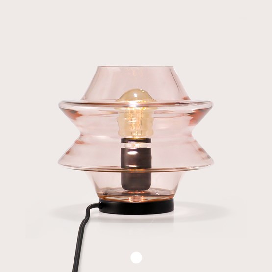 Lampe à poser en verre soufflé KATY en Rose Blush - Verre - Design : Kulile