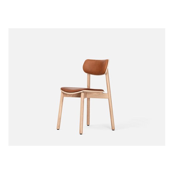 OTIS Chair - Oak + Cognac Leather Seat & Back - Light Wood - Design : John Green