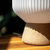 Lampe à poser recyclée Cozy Cleo - Bio-plastique - Design : Everyotherday 6