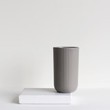Tall cup  | 220 ml | light grey - Grey - Design : Archive Studio 3