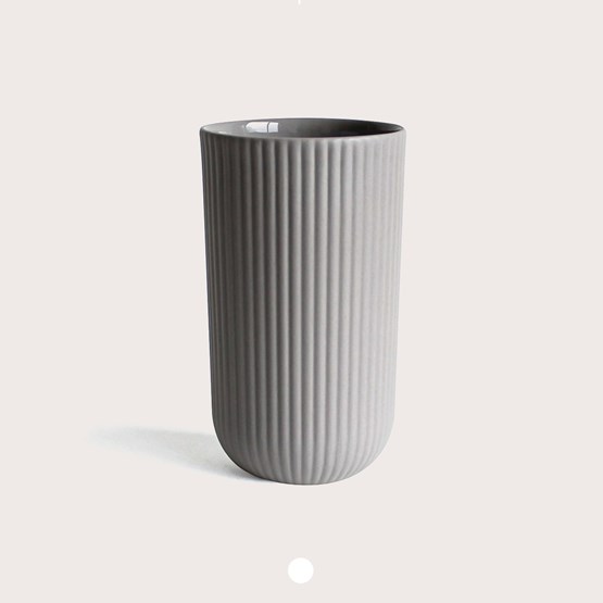 Tall cup  | 220 ml | light grey - Grey - Design : Archive Studio