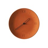 Horloge ANTAN aiguilles noires - Béton teinté terracotta - Béton - Design : Gone's 2