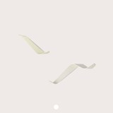 Patère BENDER - blanc cassé - Blanc - Design : NEUVONFRISCH 8
