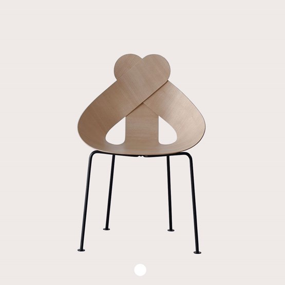 LUCKY LOVE Dining Chair - Light Wood - Design : Maarten Baptist