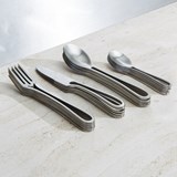 Matt OUTLINE cutlery 24 pieces dining set - Silver - Design : Maarten Baptist 3