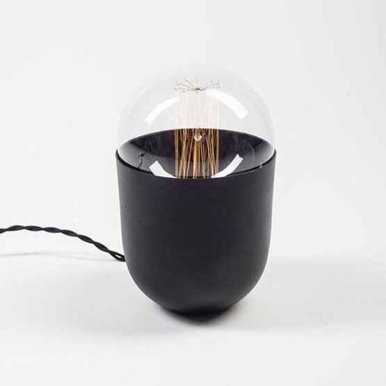Lampe de table COCO - noire - Noir - Design : Koska