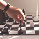 Jeu d'échec - New York vs. Londres - Multicolore - Design : Skyline Chess 7