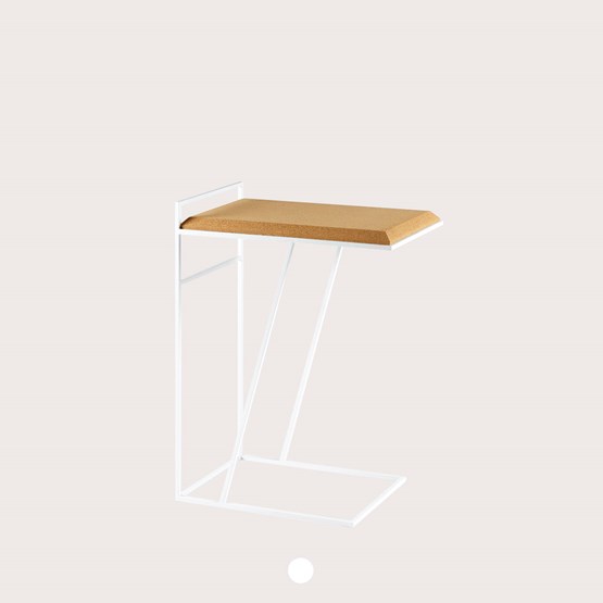 Table basse GRÃO | #3 - liège clair et piètement blanc - Design : Galula Studio