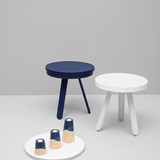 Table basse à plateau BATEA S - bleu - Bleu - Design : WOODENDOT 3