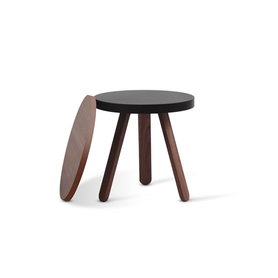 Table basse à plateau BATEA S - chêne/noir  - Design : WOODENDOT