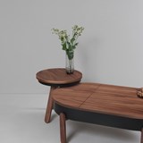 Table basse BATEA L - chêne/noir  - Bois foncé - Design : WOODENDOT 5